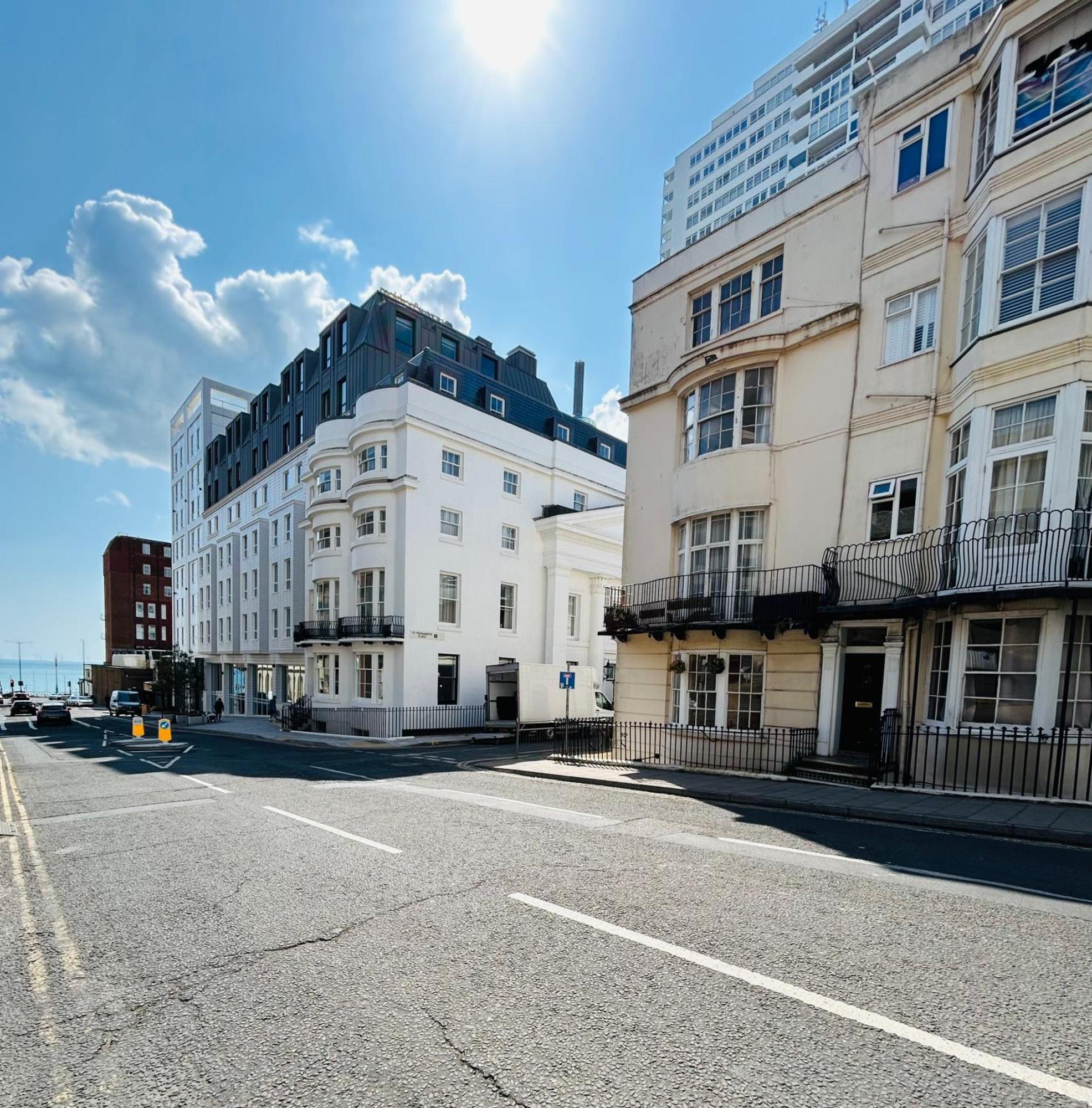 Two Top Central Beach Studios - Also Separate Spa Cabin And Watersports Brighton Luaran gambar